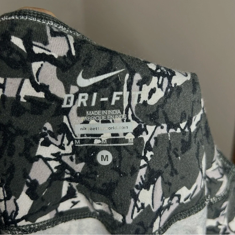 Nike Dri Fit leggings - Picture 4 of 6